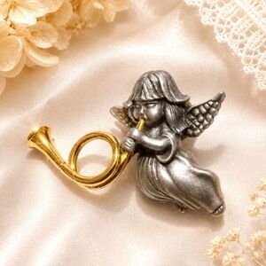 Vintage Daria Pewter & Gold Tone Heralding Angel Lapel Pin Brooch Signed
